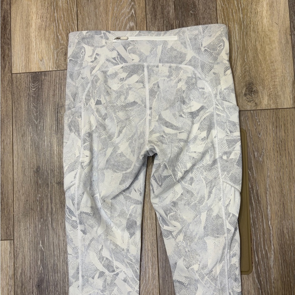 Lululemon Speed Up Tights - Picture 11 of 15